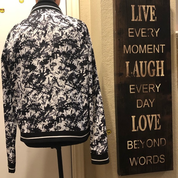 Bomber jacket - Picture 2 of 4